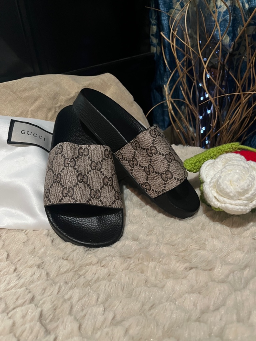 nwt Canvas Slide Sandals